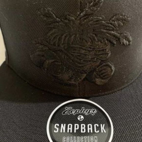 WSU State Shockers Blackout Snapback Hat Stitched Flat Brim New - Picture 2 of 9